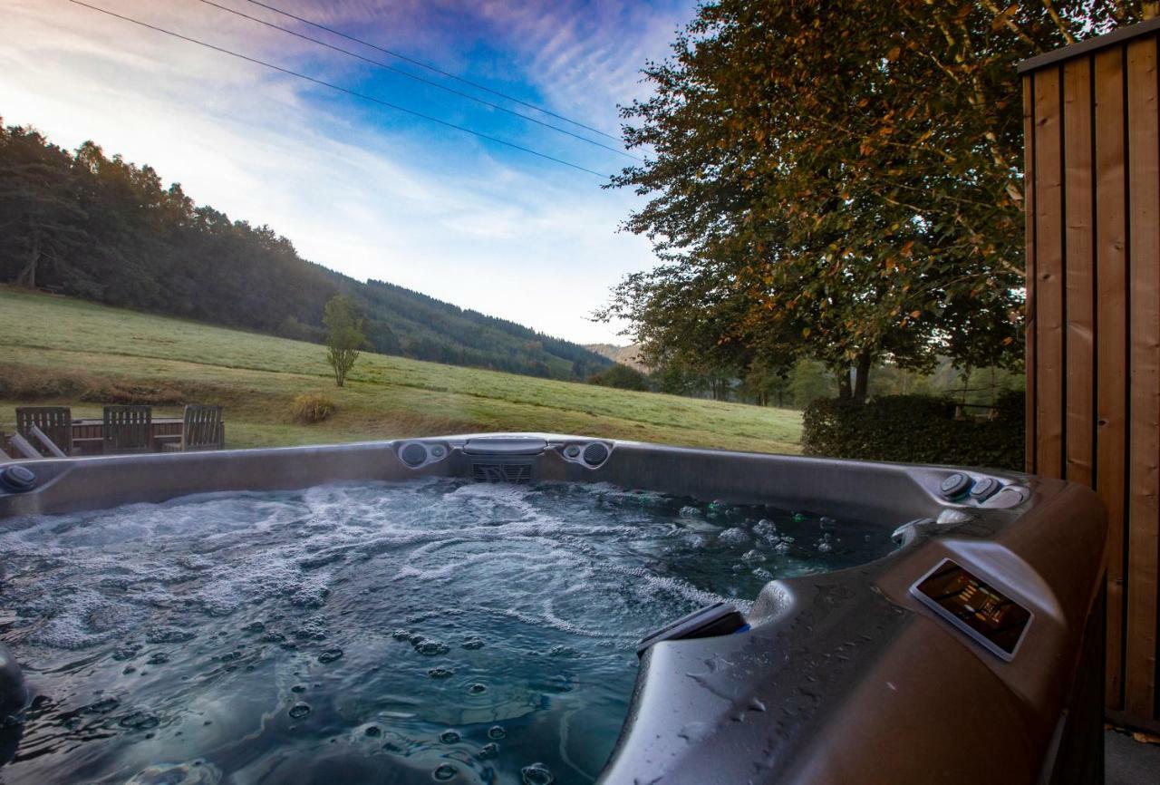 Les Avernas En Bas Romantic Getaway Lierneux المظهر الخارجي الصورة