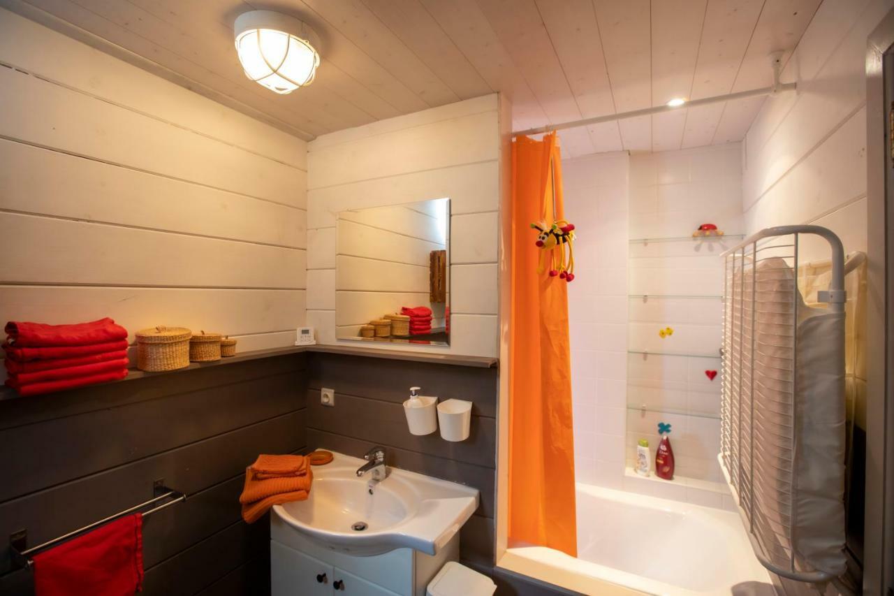 Les Avernas En Bas Romantic Getaway Lierneux المظهر الخارجي الصورة